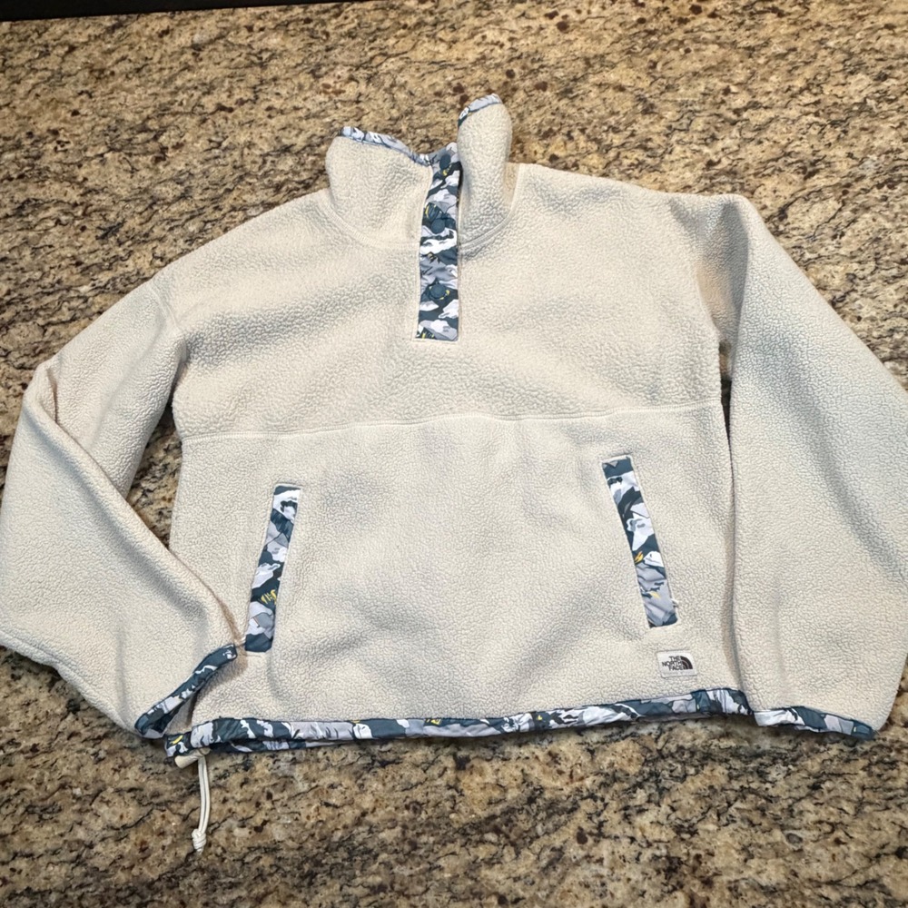 The North Face Dunraven Sherpa‎ Fleece Pullover Cream Mountain Print Womens XS